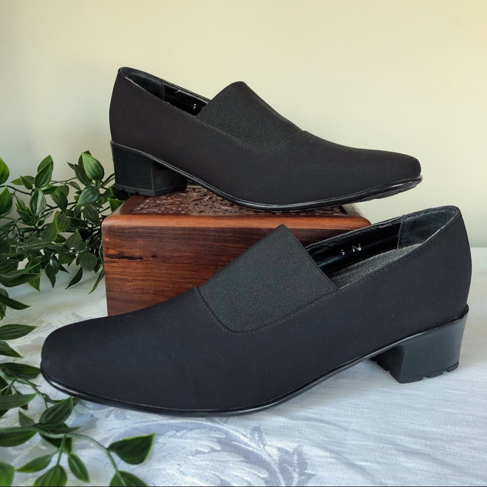 Sesto Meucci Black Waterproof Loafers Sz 9 Narrow Slip on Shoes